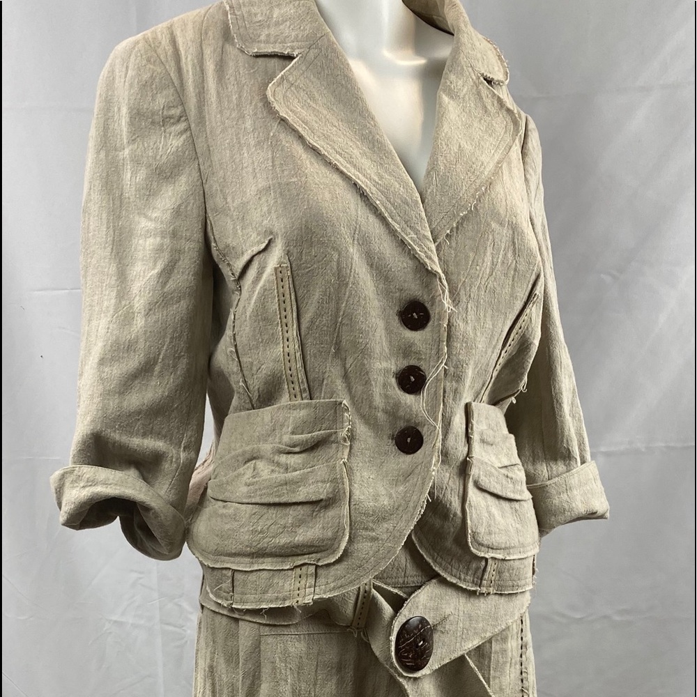 2 pc Earl Rutenberg Tan skirt jacket set